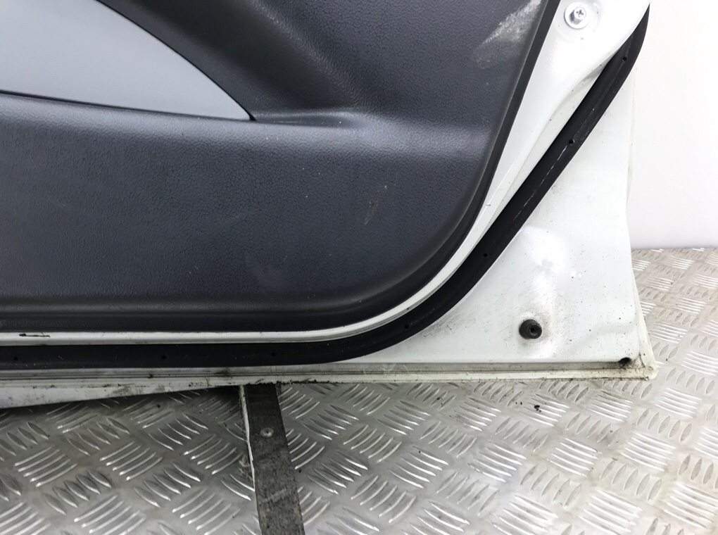 Дверь передняя правая бу для Nissan Pixo  1.0 i,  2010 г.