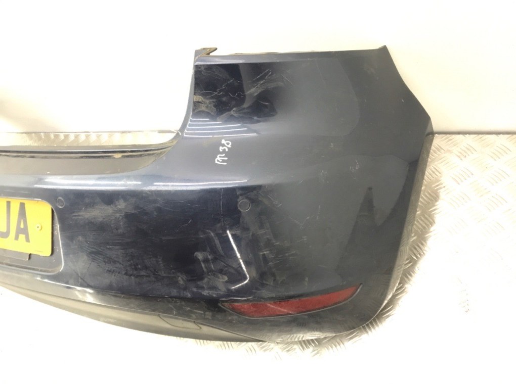 Бампер задний бу для Volkswagen Golf 6 1.6 TDi, 2011 г. Бампер задний бу для Volkswagen Golf 6 1.6 TDi, 2011 г.