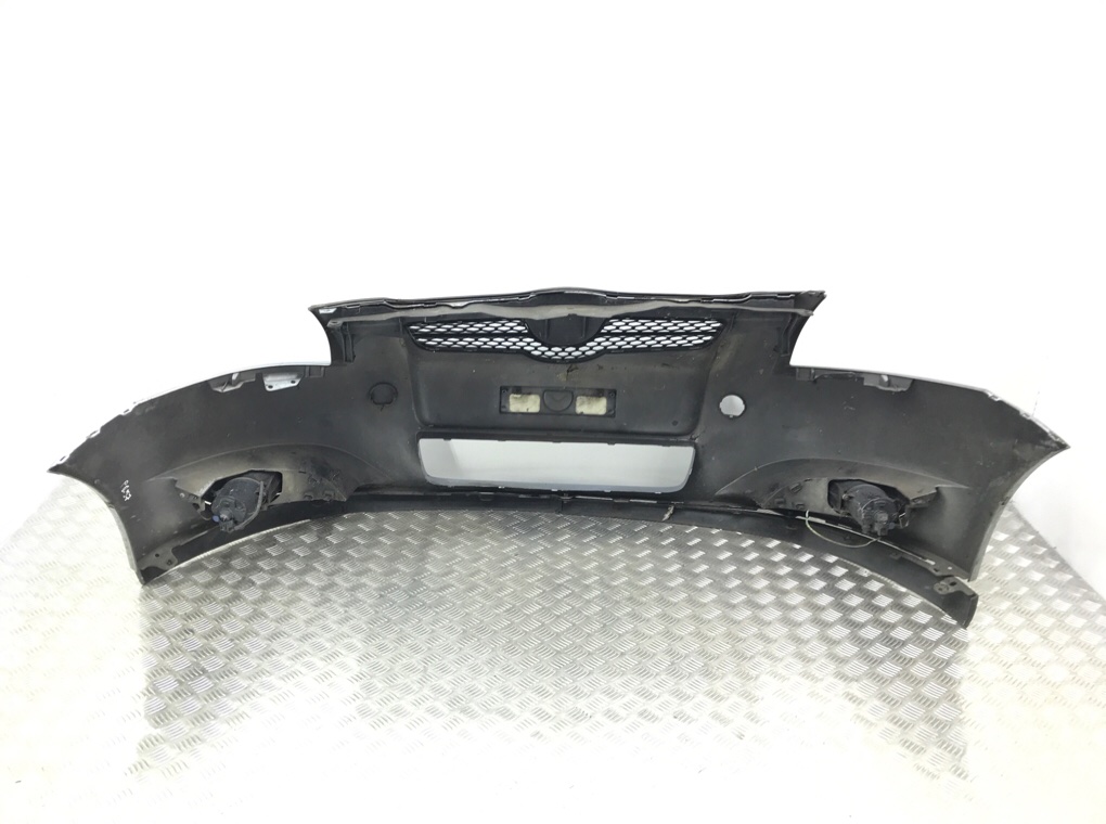 Бампер передний бу для Toyota Auris 1.6 i, 2008 г. Бампер передний бу для Toyota Auris 1.6 i, 2008 г.