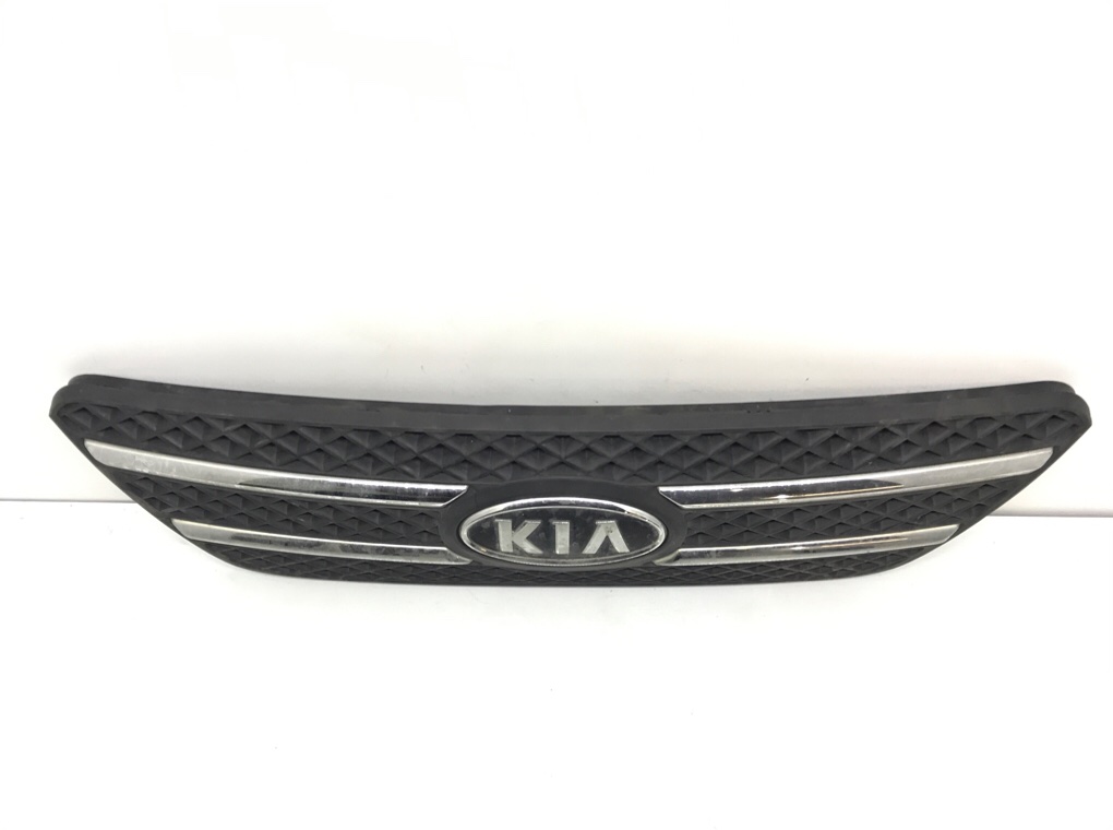 Решетка радиатора бу для Kia Ceed  1.6 CRDi,  2008 г.