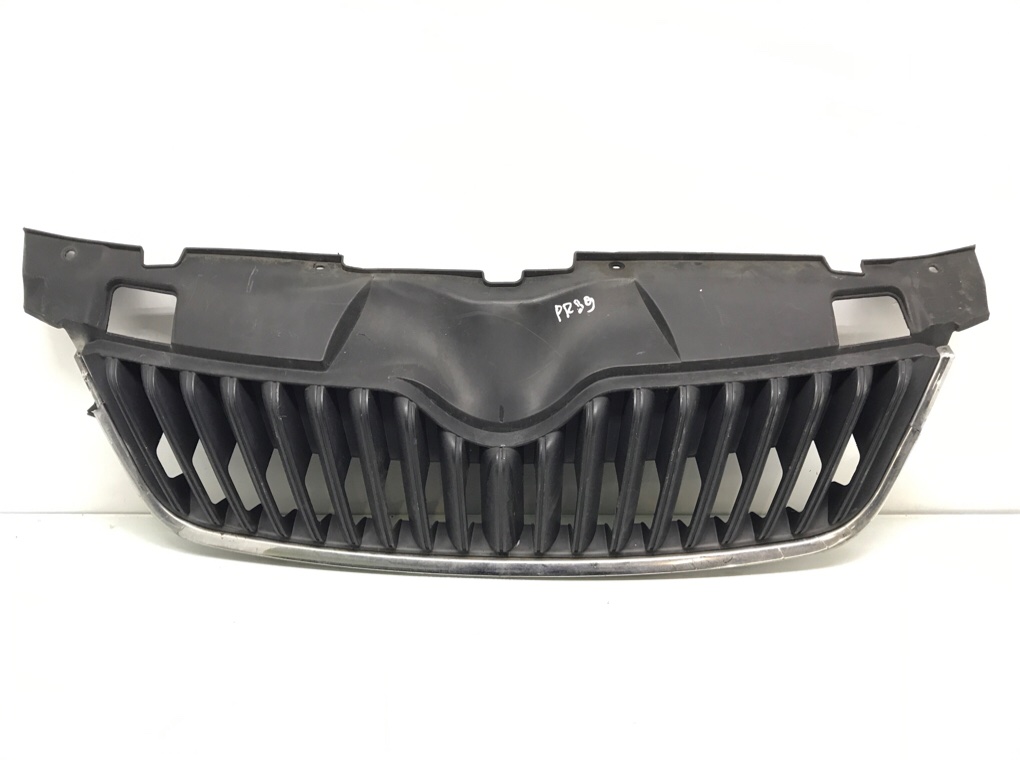 Решетка радиатора бу для Skoda Fabia 2 1.6 TDi, 2010 г.