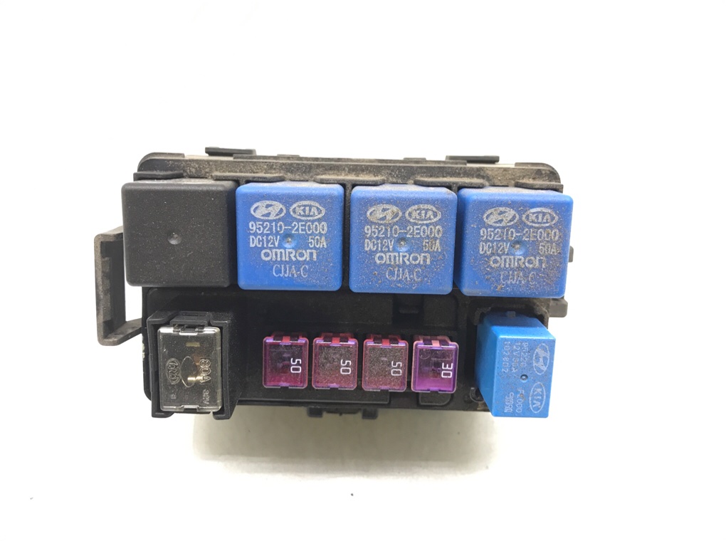 Блок предохранителей бу для Kia Ceed  1.6 CRDi,  2008 г.