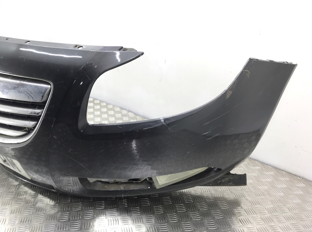 Бампер передний бу для Opel Insignia 2.0 CDTi, 2010 г. Бампер передний бу для Opel Insignia 2.0 CDTi, 2010 г.