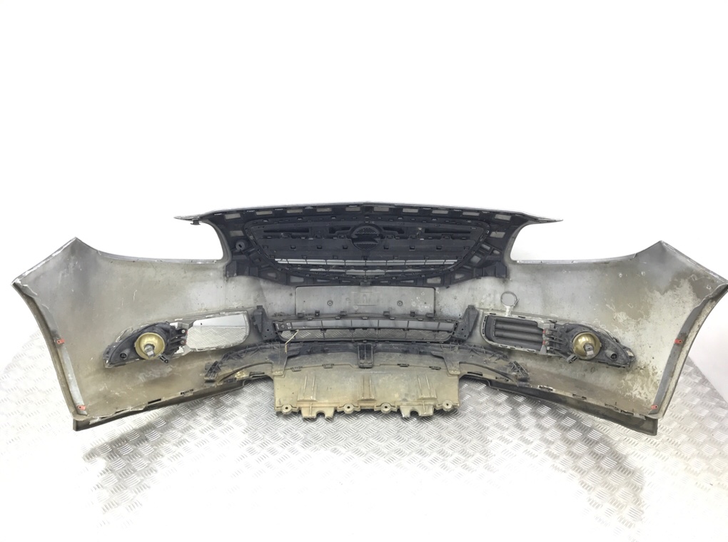 Бампер передний бу для Opel Insignia 2.0 CDTi, 2010 г. Бампер передний бу для Opel Insignia 2.0 CDTi, 2010 г.