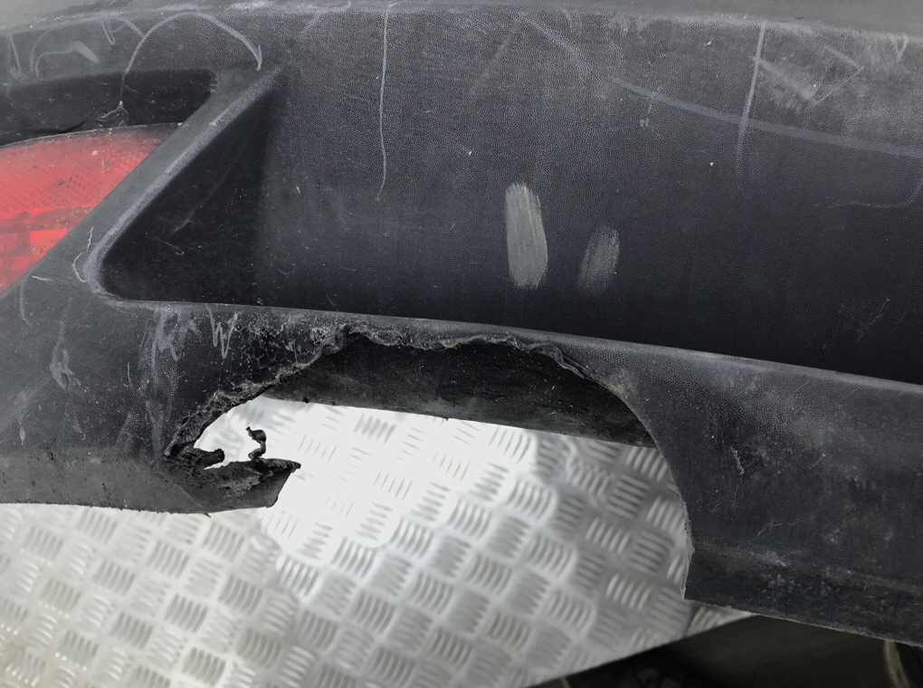 Бампер задний бу для Renault Megane 3 1.5 DCi,  2010 г.