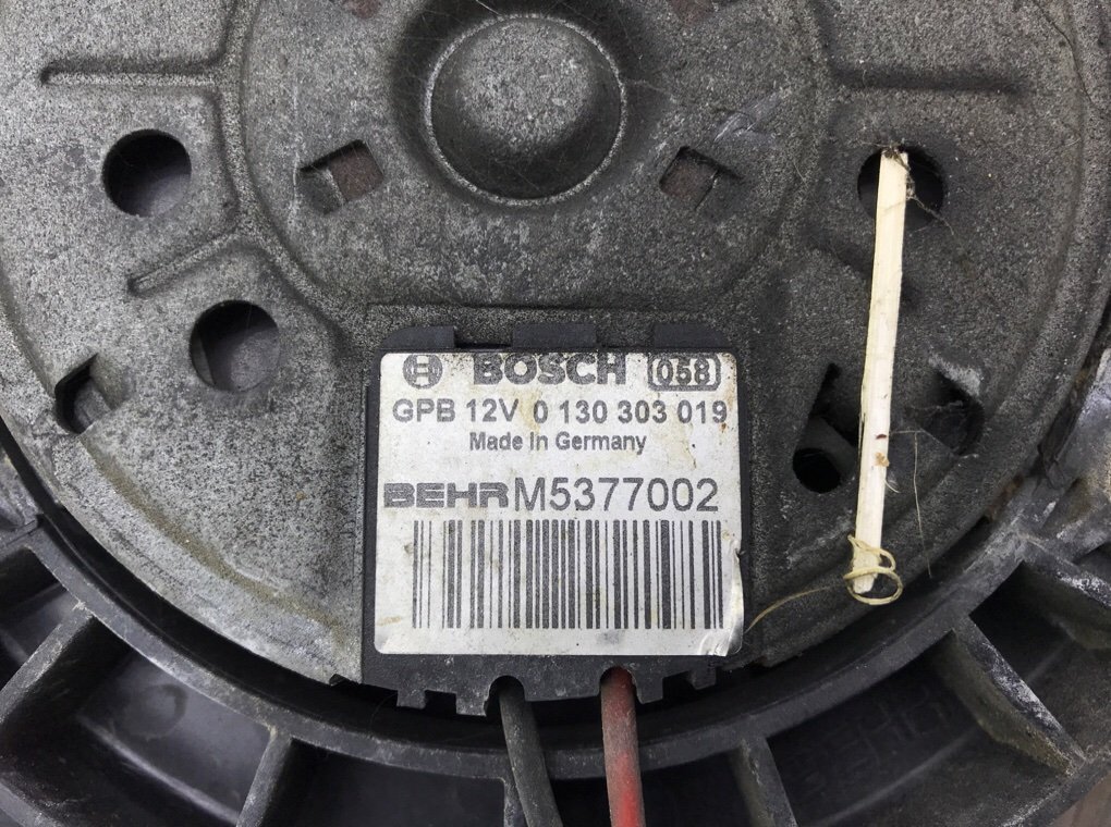 Вентилятор радиатора бу для Mini One R56 1.4 i, 2008 г. Вентилятор радиатора бу для Mini One R56 1.4 i, 2008 г.