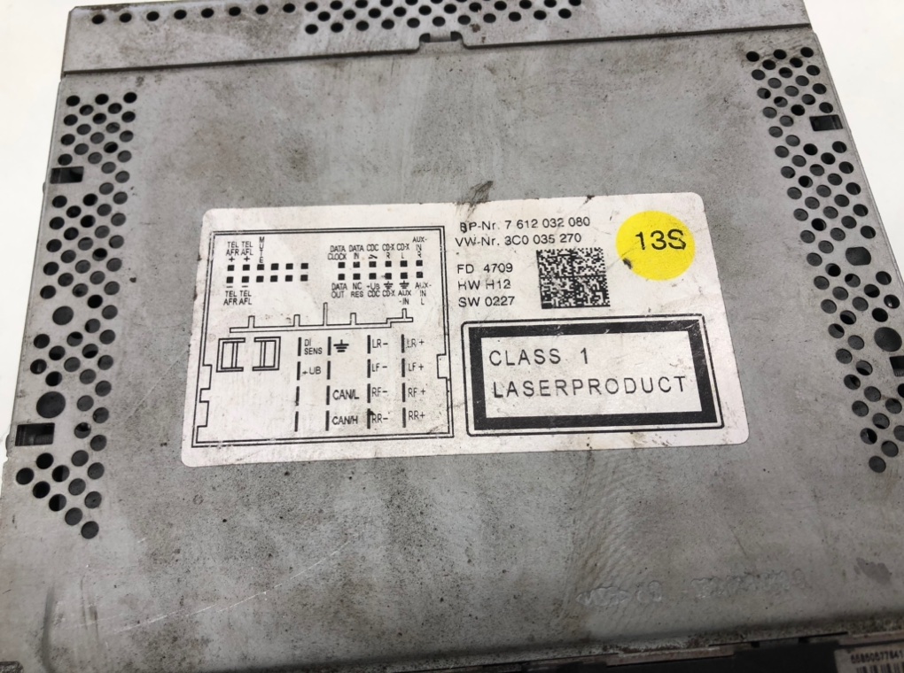 Магнитола бу для Volkswagen Passat B6 2.0 TDi, 2010 г. Магнитола бу для Volkswagen Passat B6 2.0 TDi, 2010 г.