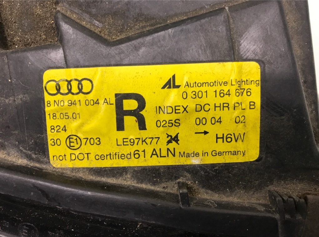 Фара правая бу для Audi TT 8N 1.8 Ti,  2001 г.