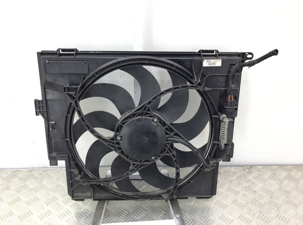 Вентилятор радиатора бу для BMW 1 F20/F21 2.0 TD, 2013 г.