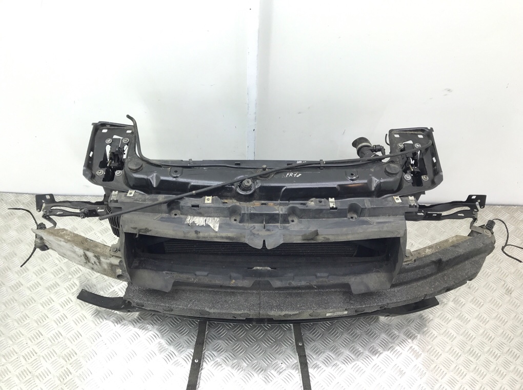 Панель передняя (телевизор) бу для BMW 1 F20/F21 2.0 TD,  2013 г.