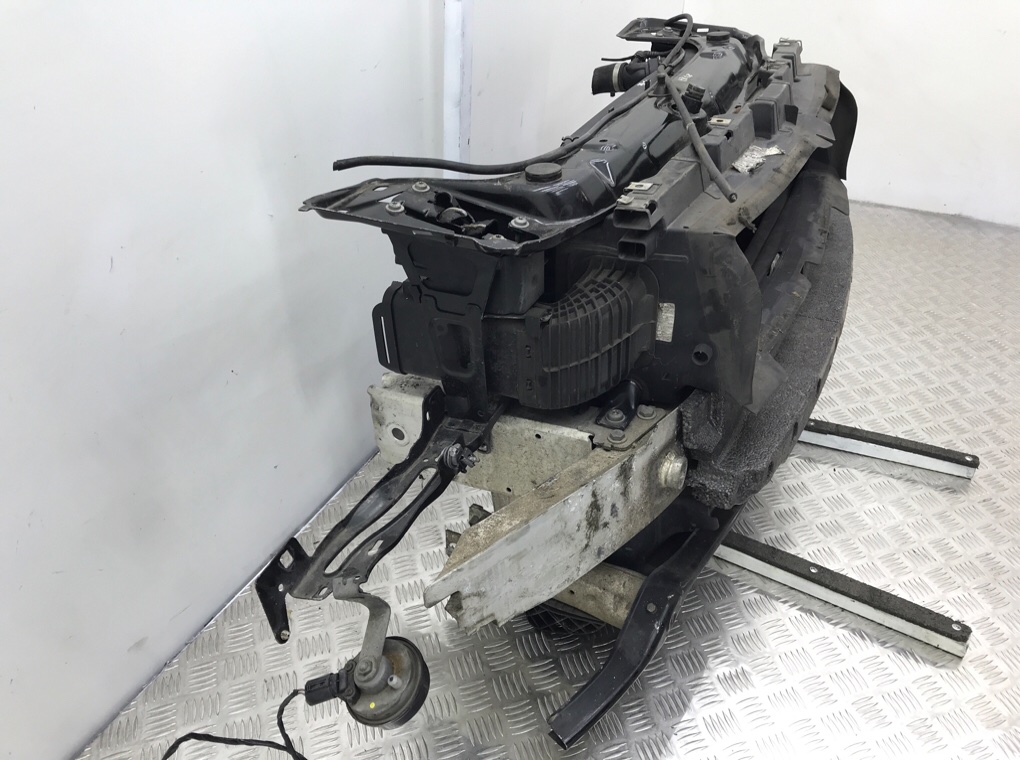 Панель передняя (телевизор) бу для BMW 1 F20/F21 2.0 TD,  2013 г.