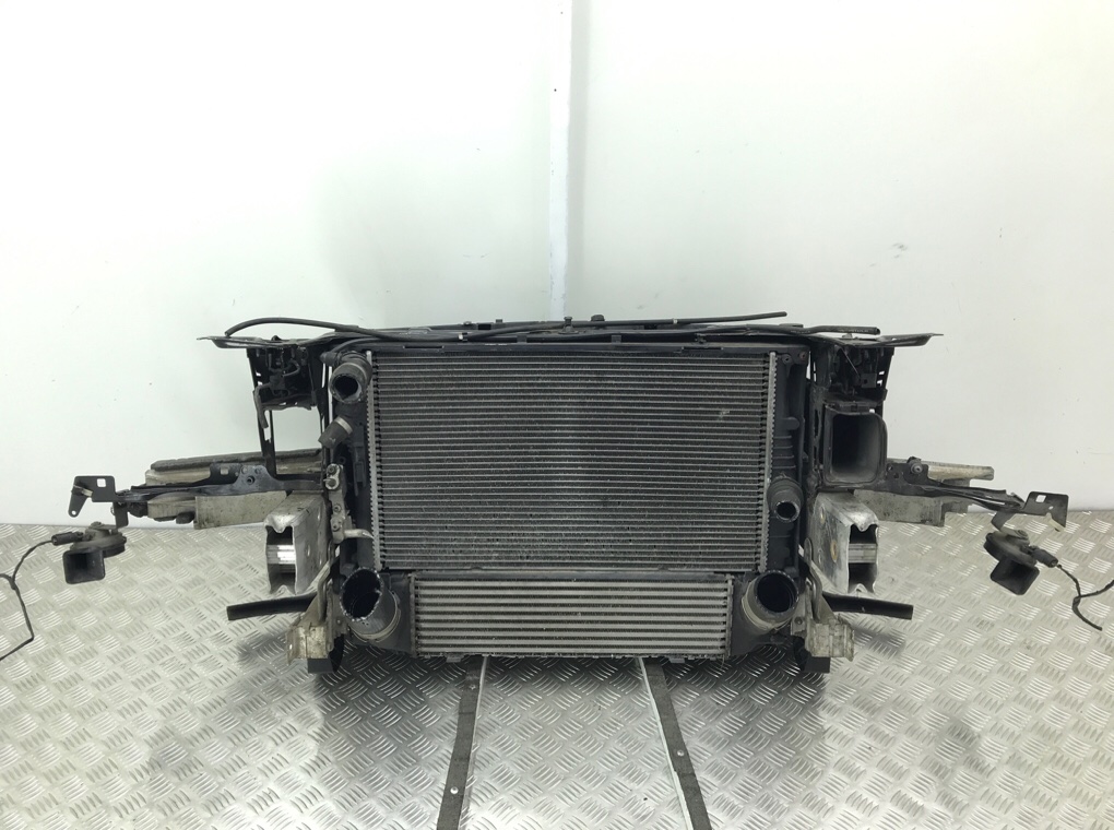 Панель передняя (телевизор) бу для BMW 1 F20/F21 2.0 TD,  2013 г.