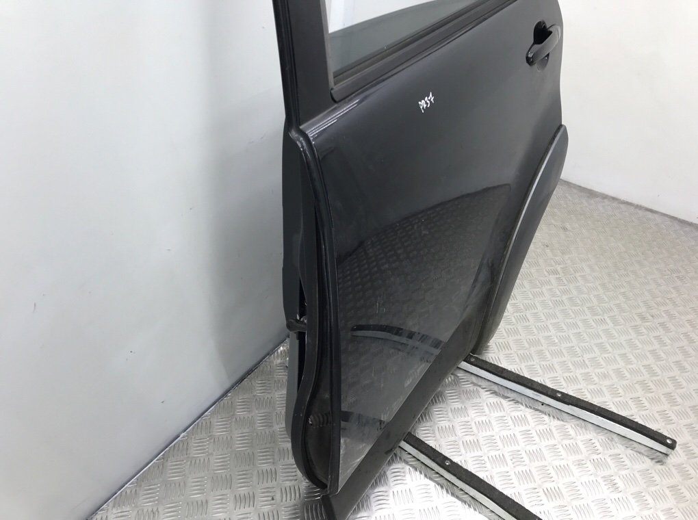 Дверь задняя левая бу для Daihatsu Terios 2 1.5 i,  2007 г.