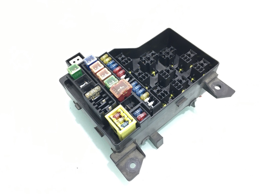 Блок предохранителей бу для Volvo S40  2.0 Ti,  2003 г.