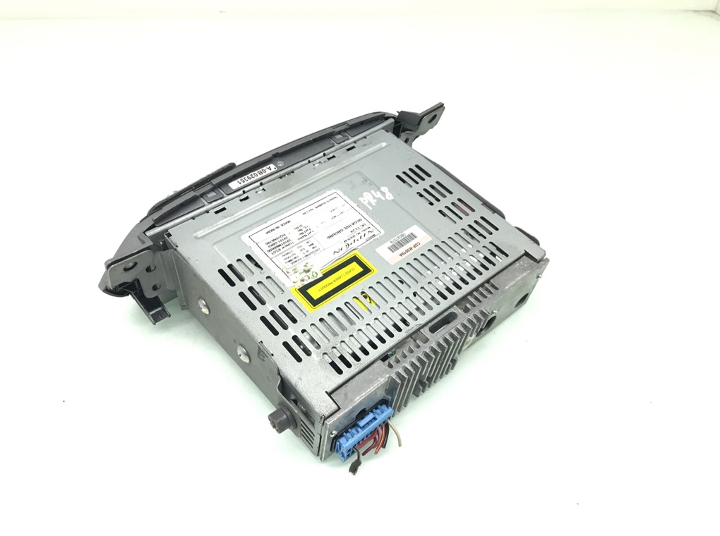 Магнитола бу для Nissan Pixo  1.0 i,  2010 г.