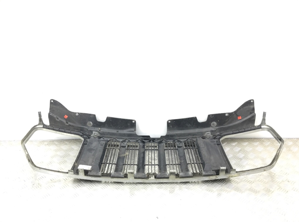 Решетка радиатора бу для Jeep Cherokee KK 2.8 CRD,  2008 г.
