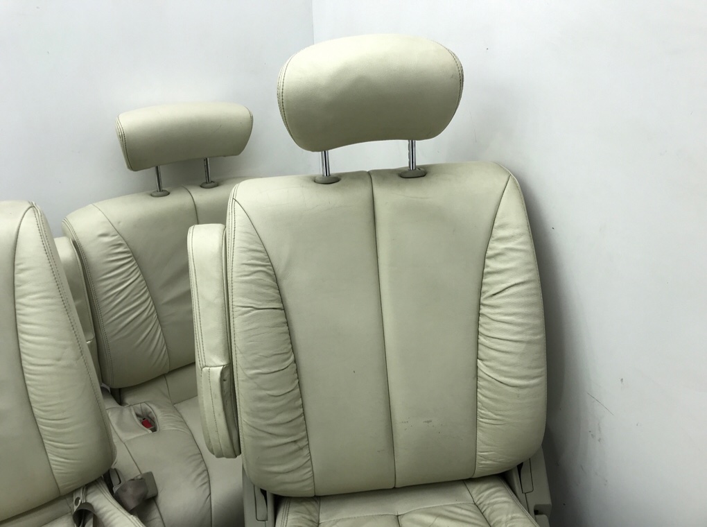 Салон (комплект сидений) бу для Nissan Elgrand  3.5 i,  2003 г.