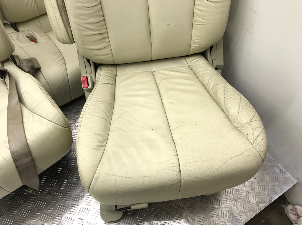 Салон (комплект сидений) бу для Nissan Elgrand  3.5 i,  2003 г.
