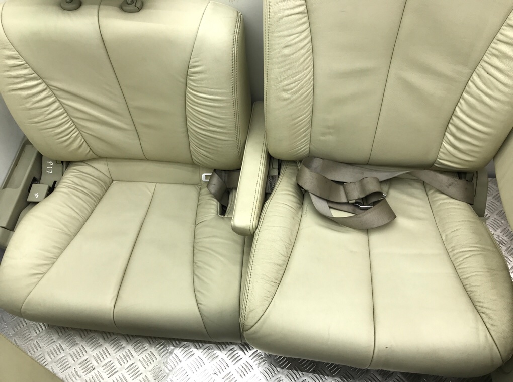 Салон (комплект сидений) бу для Nissan Elgrand  3.5 i,  2003 г.