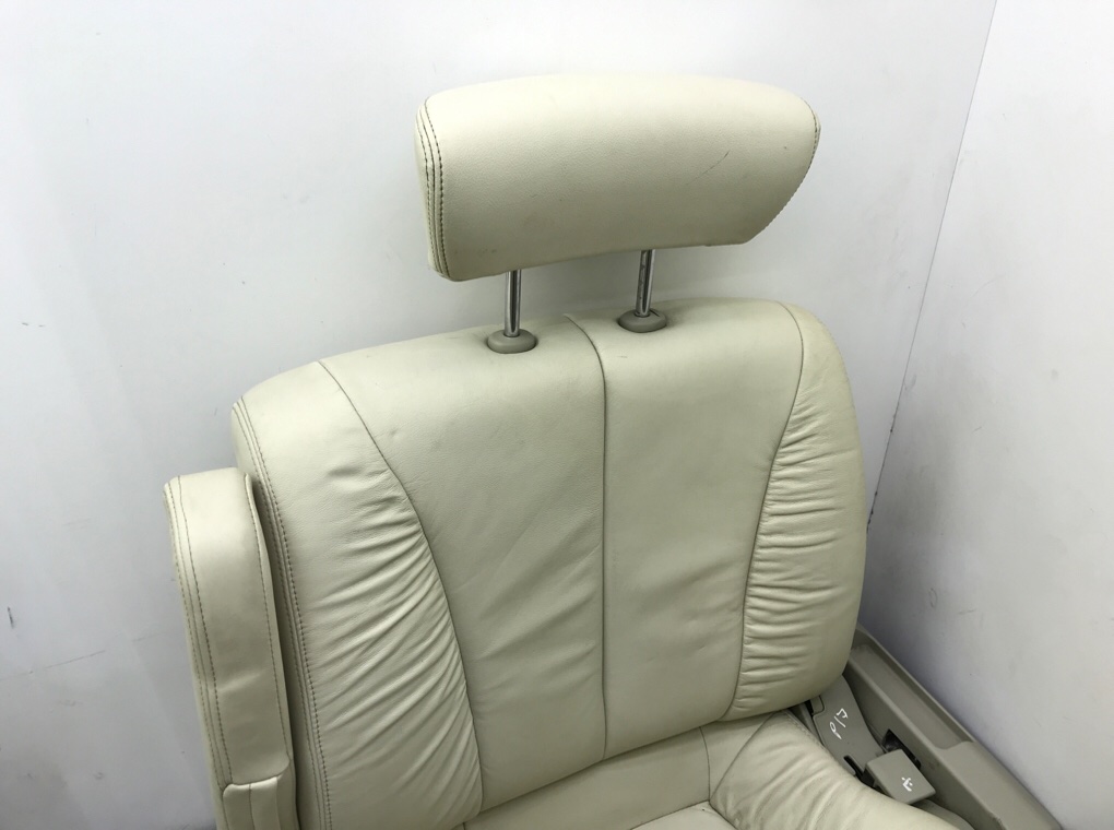 Салон (комплект сидений) бу для Nissan Elgrand  3.5 i,  2003 г.
