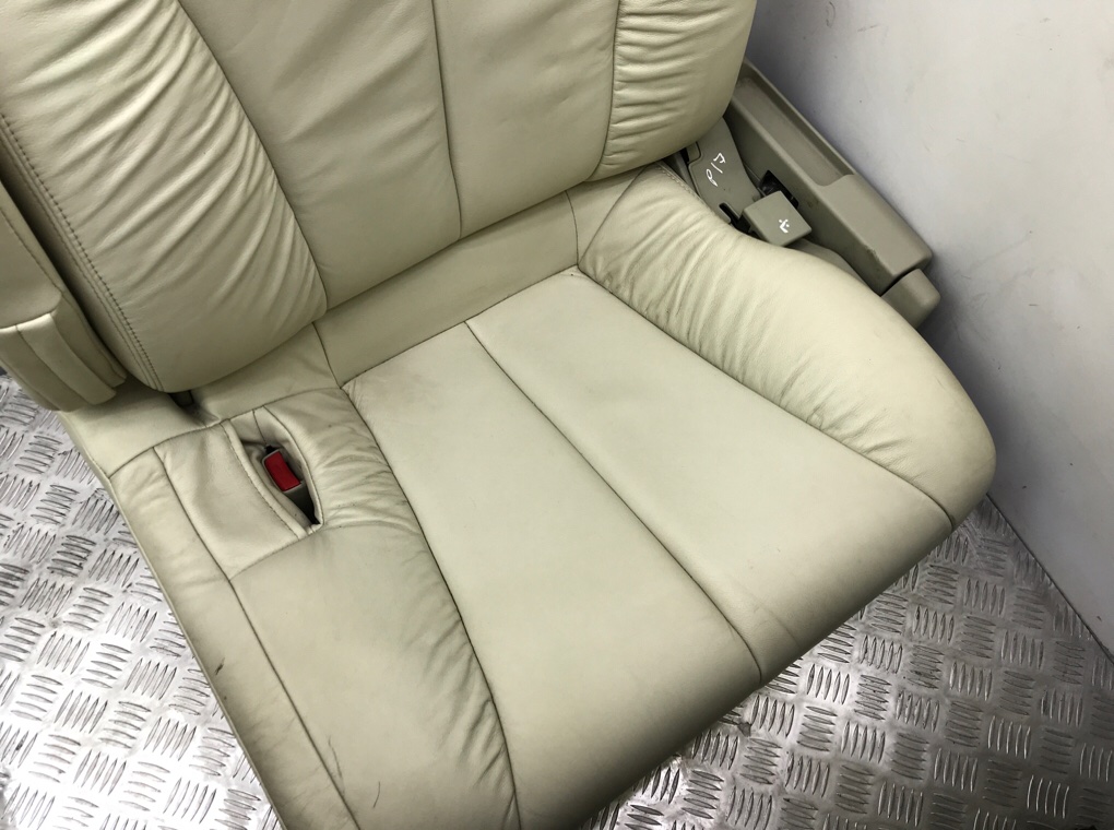 Салон (комплект сидений) бу для Nissan Elgrand  3.5 i,  2003 г.