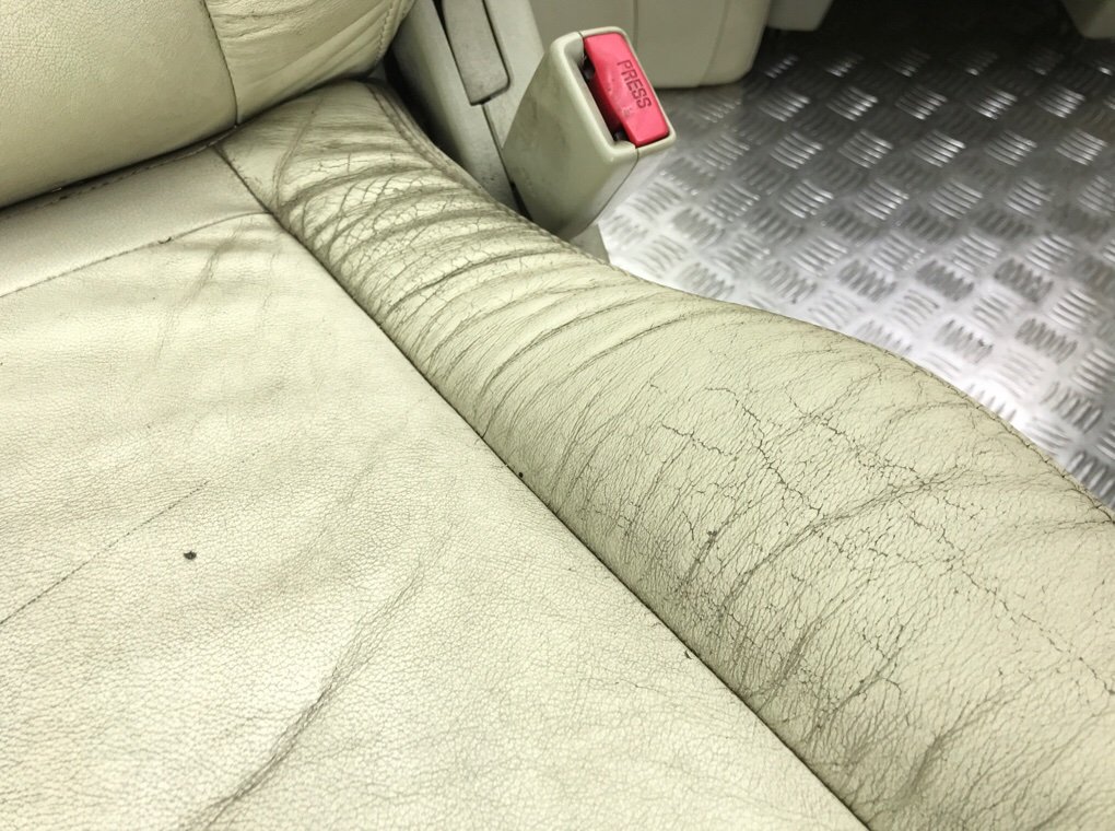 Салон (комплект сидений) бу для Nissan Elgrand  3.5 i,  2003 г.