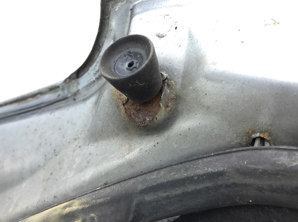 Капот бу для Chrysler Crossfire 3.2 i, 2004 г. Капот бу для Chrysler Crossfire 3.2 i, 2004 г.