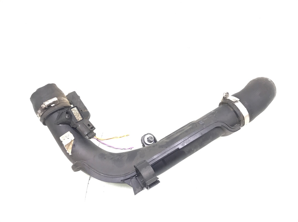 Патрубок интеркулера бу для Seat Altea  1.6 TDi,  2010 г.