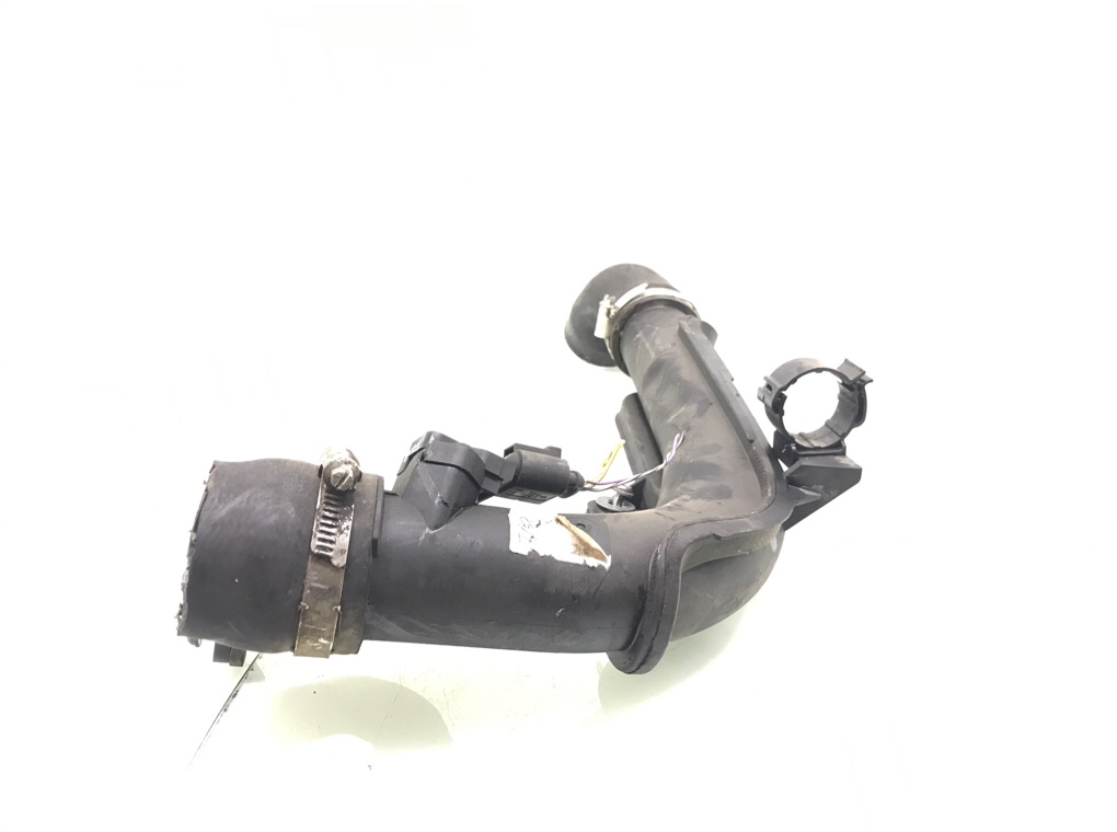 Патрубок интеркулера бу для Seat Altea  1.6 TDi,  2010 г.