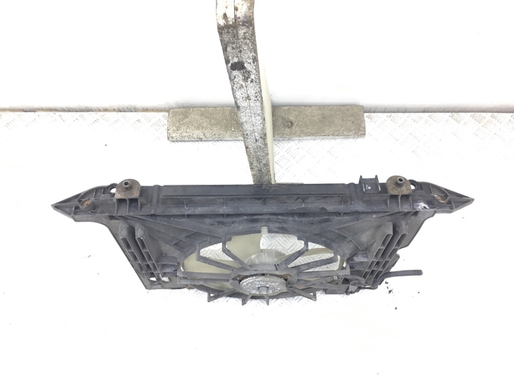 Вентилятор радиатора бу для Toyota Auris 1.6 i, 2007 г. Вентилятор радиатора бу для Toyota Auris 1.6 i, 2007 г.