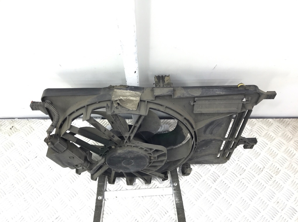 Вентилятор радиатора бу для Ford Grand C-Max  1.6 TDCi,  2011 г.