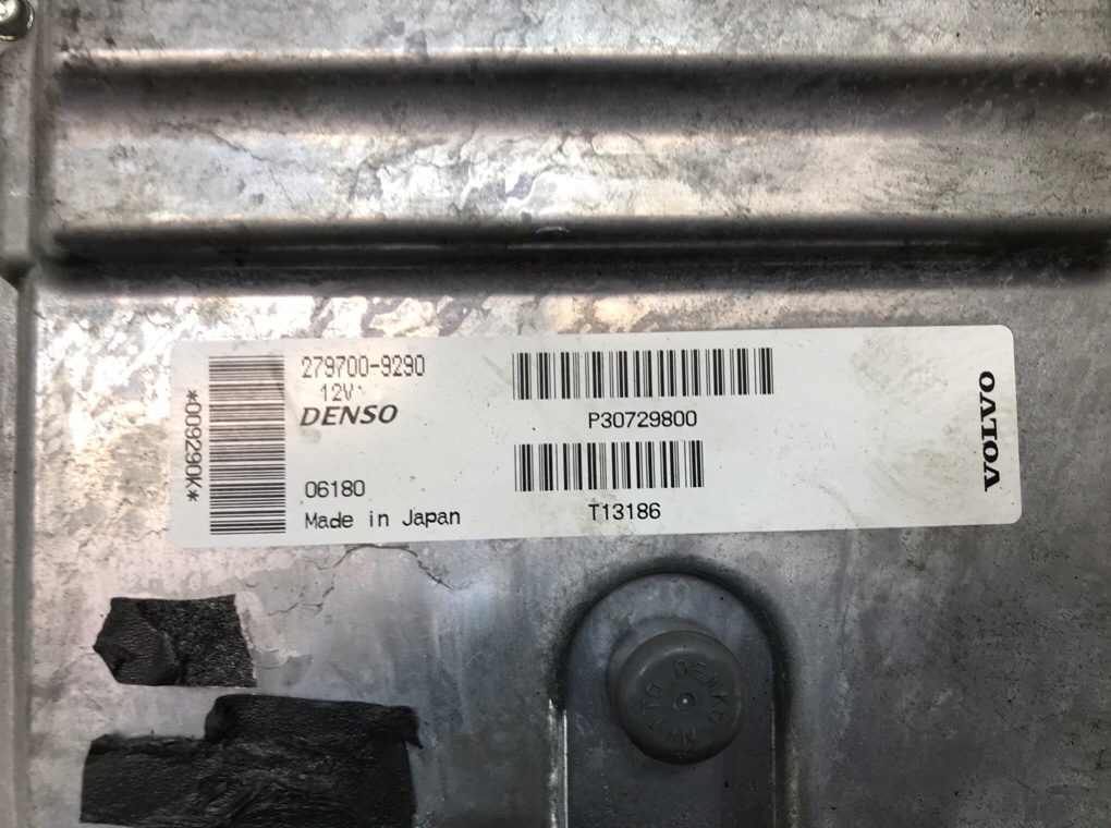 Блок управления двигателем бу для Volvo C70  2.4 i,  2007 г.