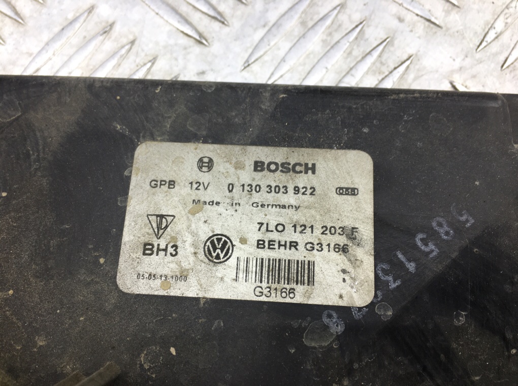 Вентилятор радиатора бу для Volkswagen Touareg  2.5 TDi,  2005 г.