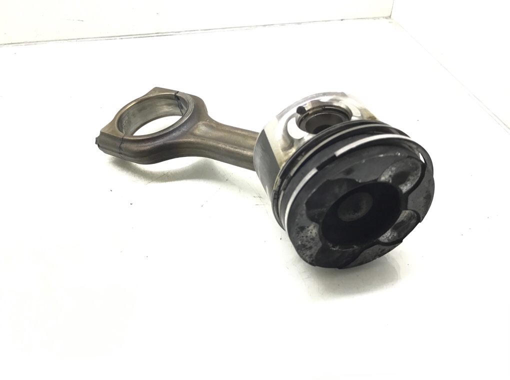 Поршень бу для Mazda 3  BL 1.6 TD,  2010 г.