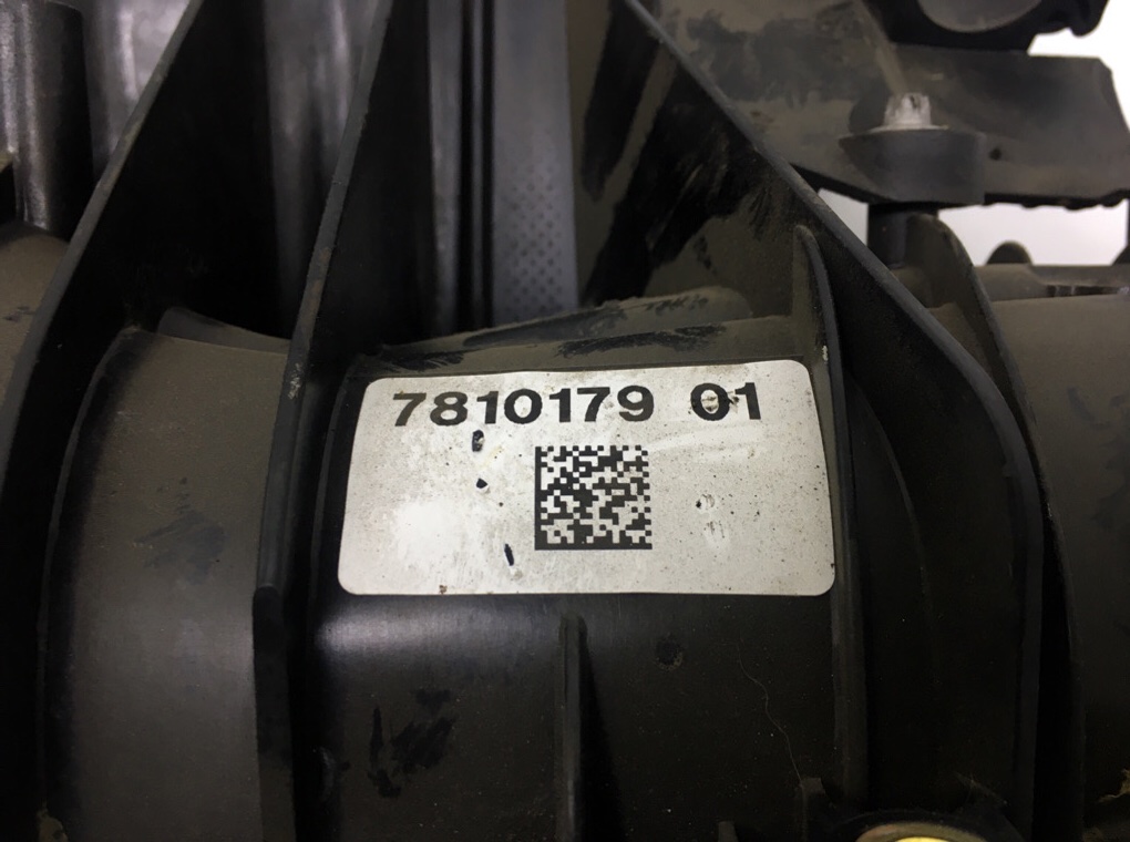 Коллектор впускной бу для BMW 1 E87/E81/E82/E88 2.0 TD,  2009 г.