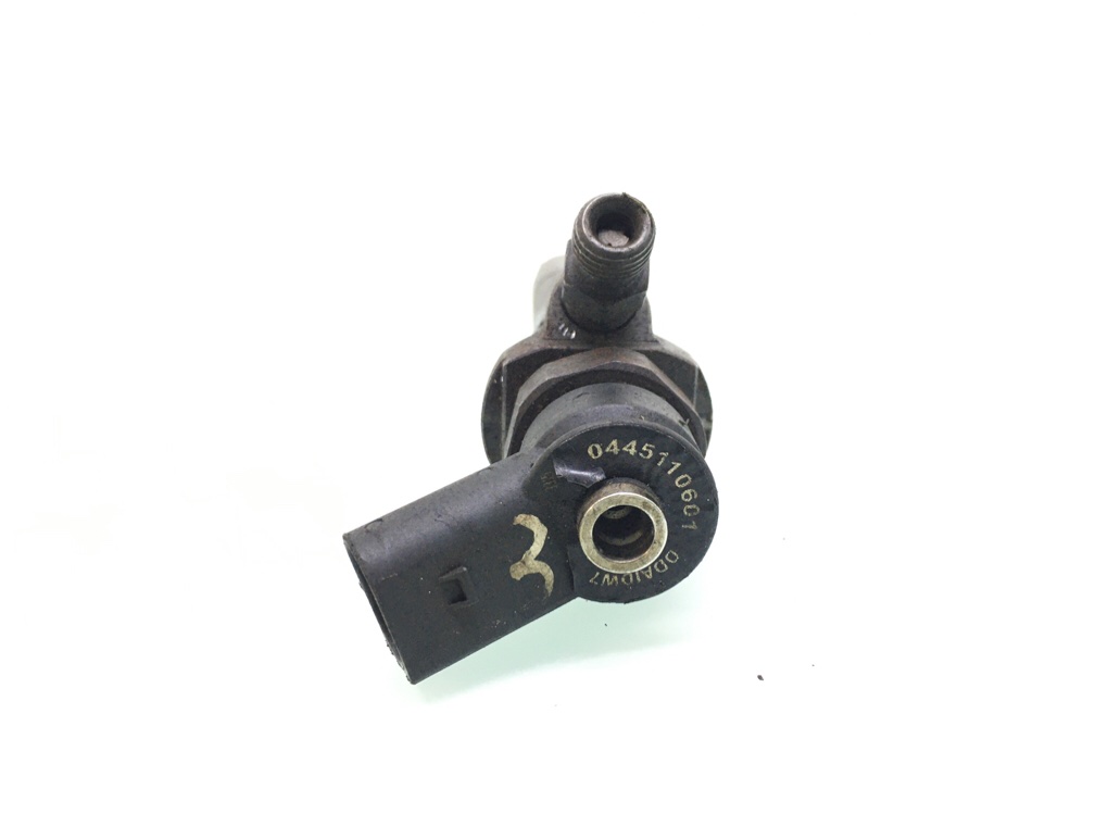 Форсунка бу для BMW 1 F20/F21 2.0 TD,  2013 г.