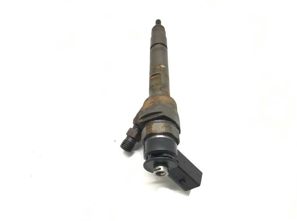 Форсунка бу для BMW 3 E90/E91/E92/E93 2.0 TD,  2010 г.