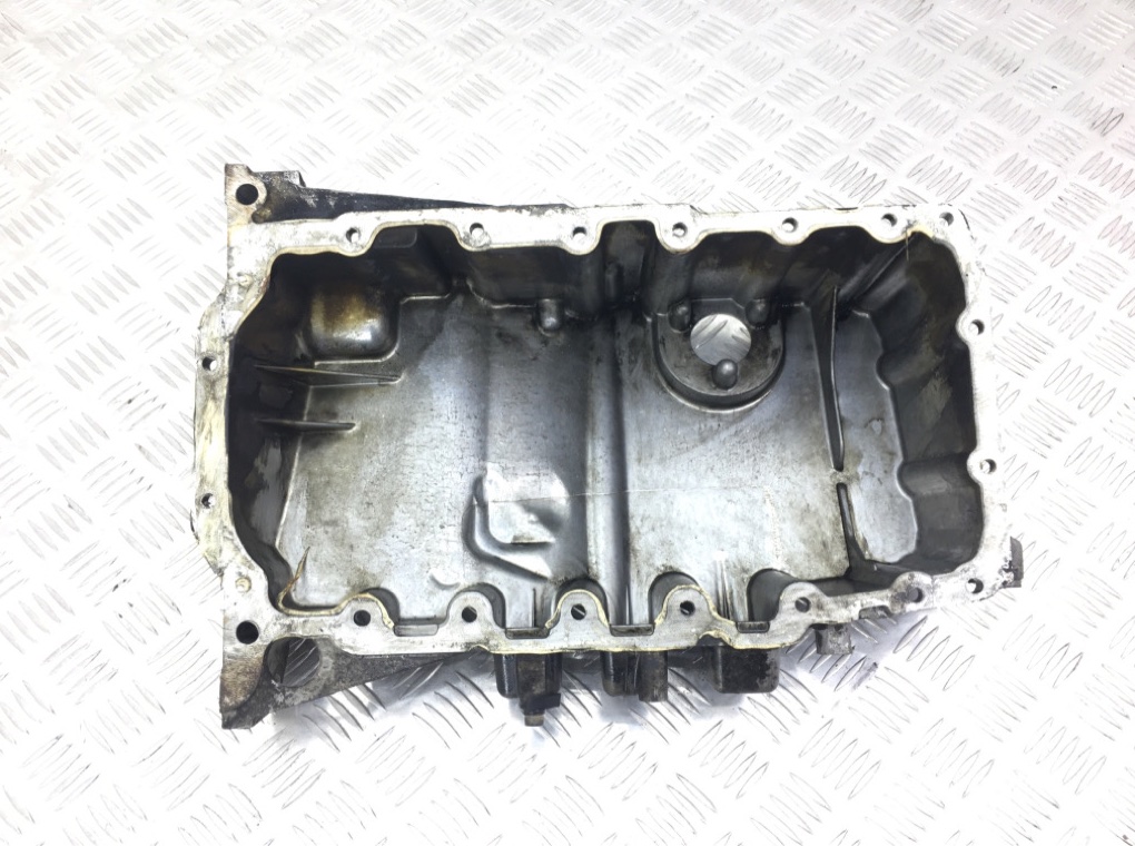 Поддон бу для Seat Exeo 2.0 TDi, 2011 г.