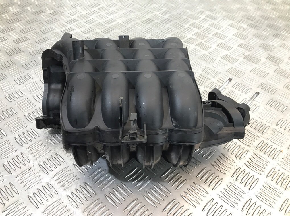 Коллектор впускной бу для Hyundai i20  1.2 i,  2010 г.