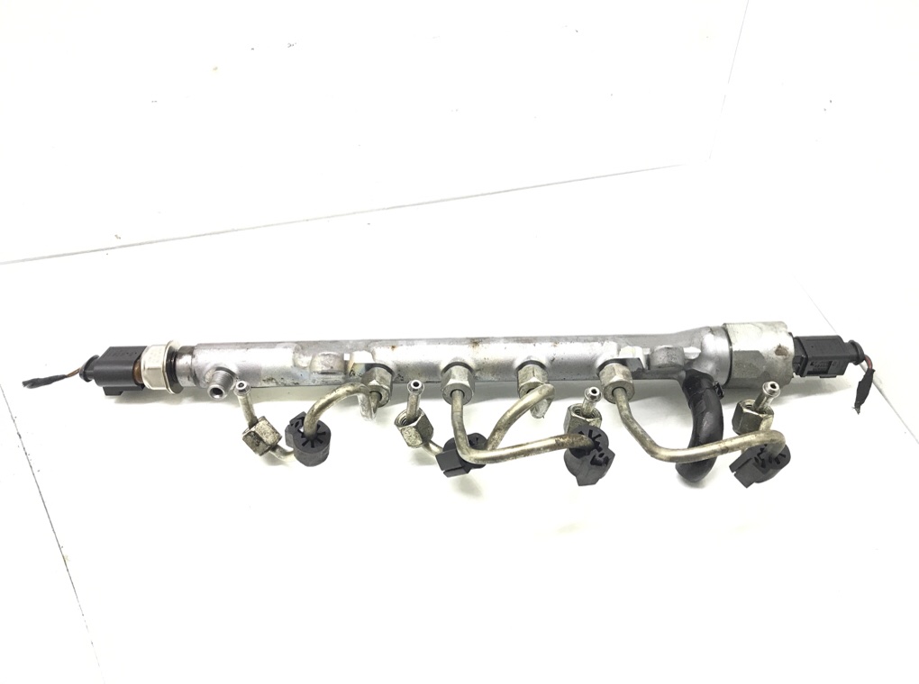 Топливная рампа бу для Volkswagen Golf 6 1.6 TDi, 2010 г.