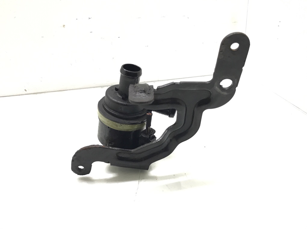 Насос антифриза дополнительный бу для Seat Ibiza  1.6 TDi,  2011 г.