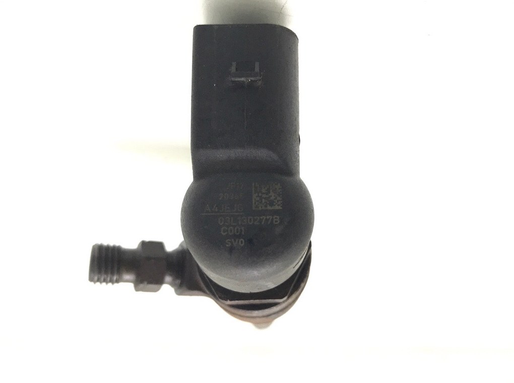 Форсунка бу для Seat Ibiza  1.6 TDi,  2010 г.