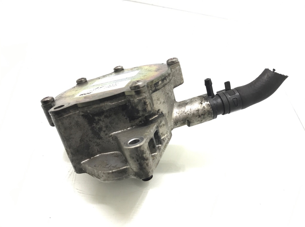 Насос вакуумный бу для Hyundai i40  1.7 CRDi,  2016 г.