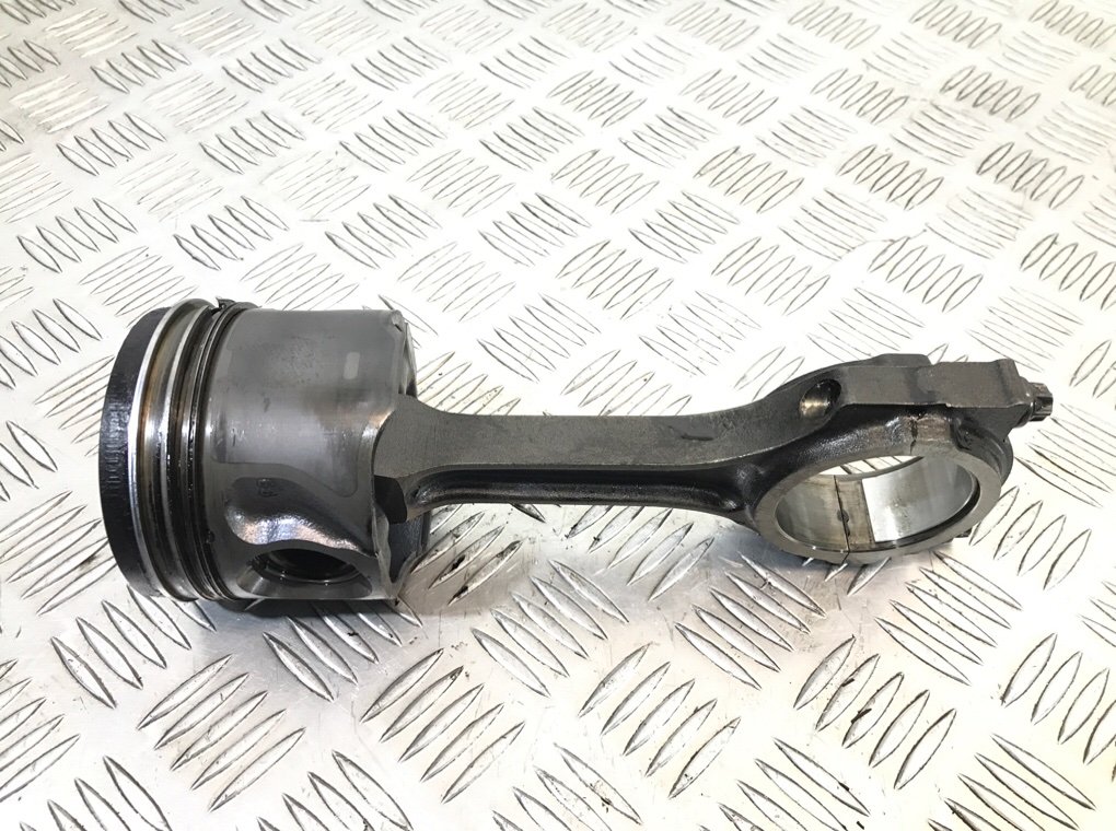 Поршень бу для Ford Mondeo 3 2.0 TDCi,  2006 г.
