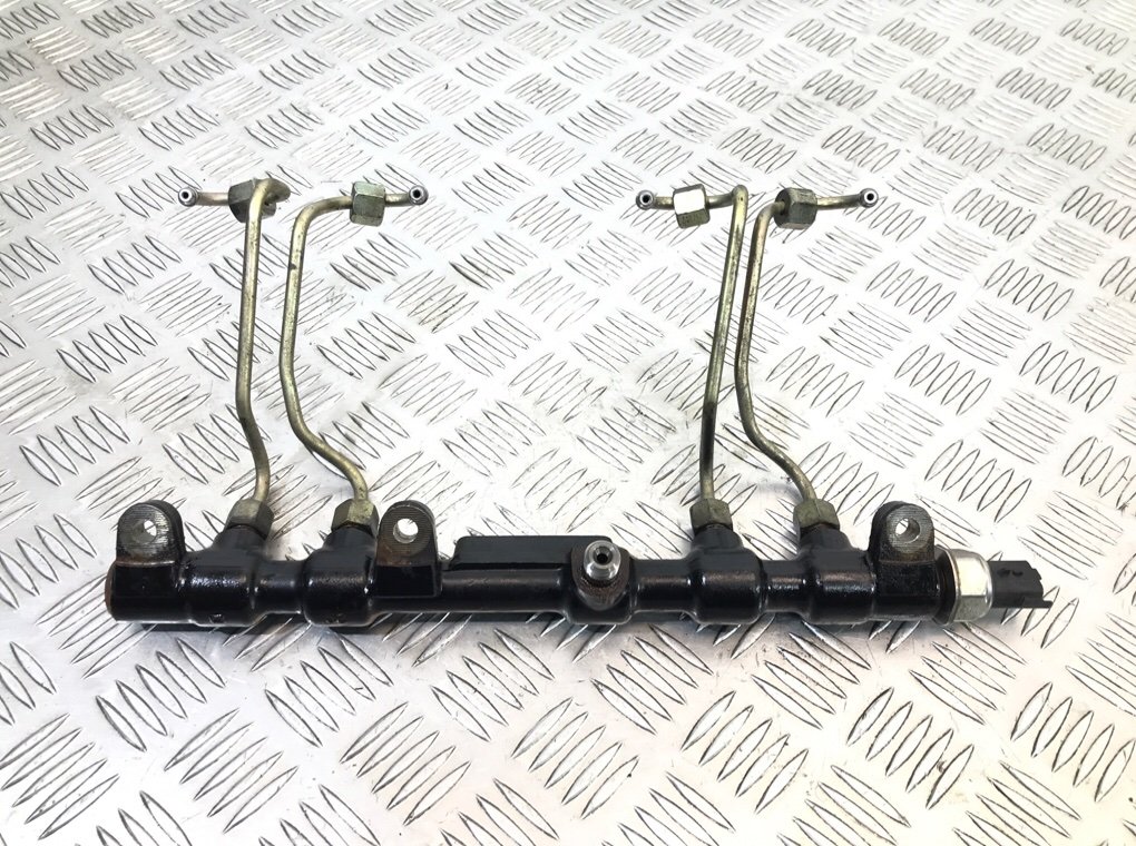 Топливная рампа бу для Ford Mondeo 3 2.0 TDCi,  2006 г.