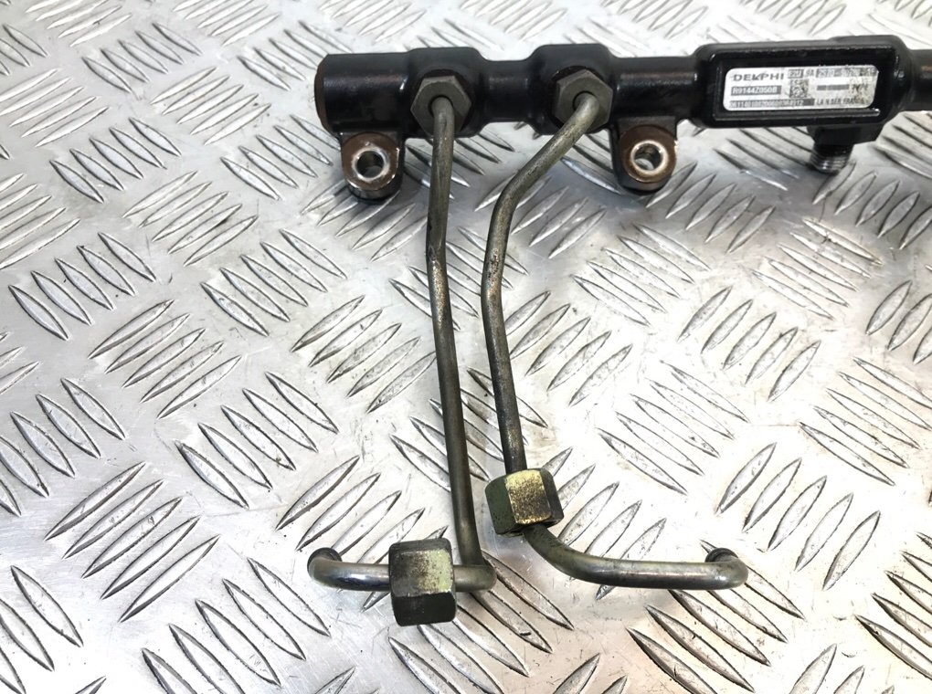 Топливная рампа бу для Ford Mondeo 3 2.0 TDCi,  2006 г.