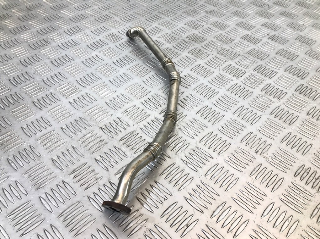 Масляная трубка турбины бу для Ford Mondeo 3 2.0 TDCi, 2006 г. Масляная трубка турбины бу для Ford Mondeo 3 2.0 TDCi, 2006 г.