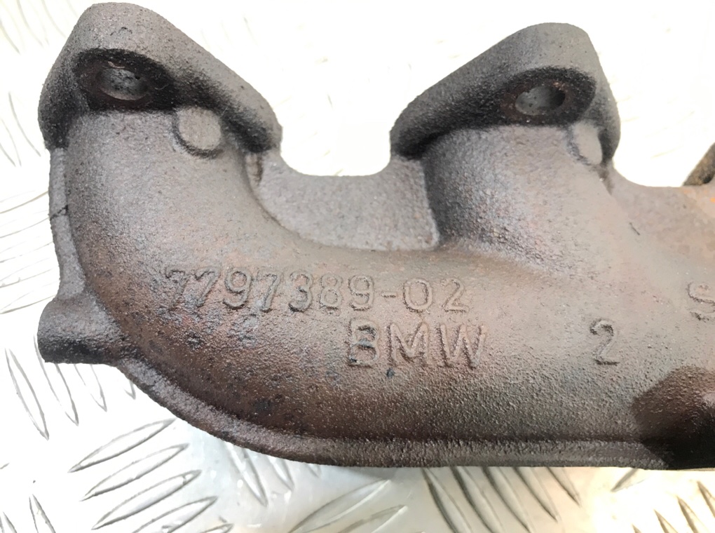 Коллектор выпускной бу для BMW 1 E87/E81/E82/E88 2.0 TD,  2007 г.