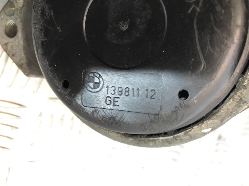 Подушка крепления двигателя бу для BMW 1 E87/E81/E82/E88 2.0 TD,  2007 г.
