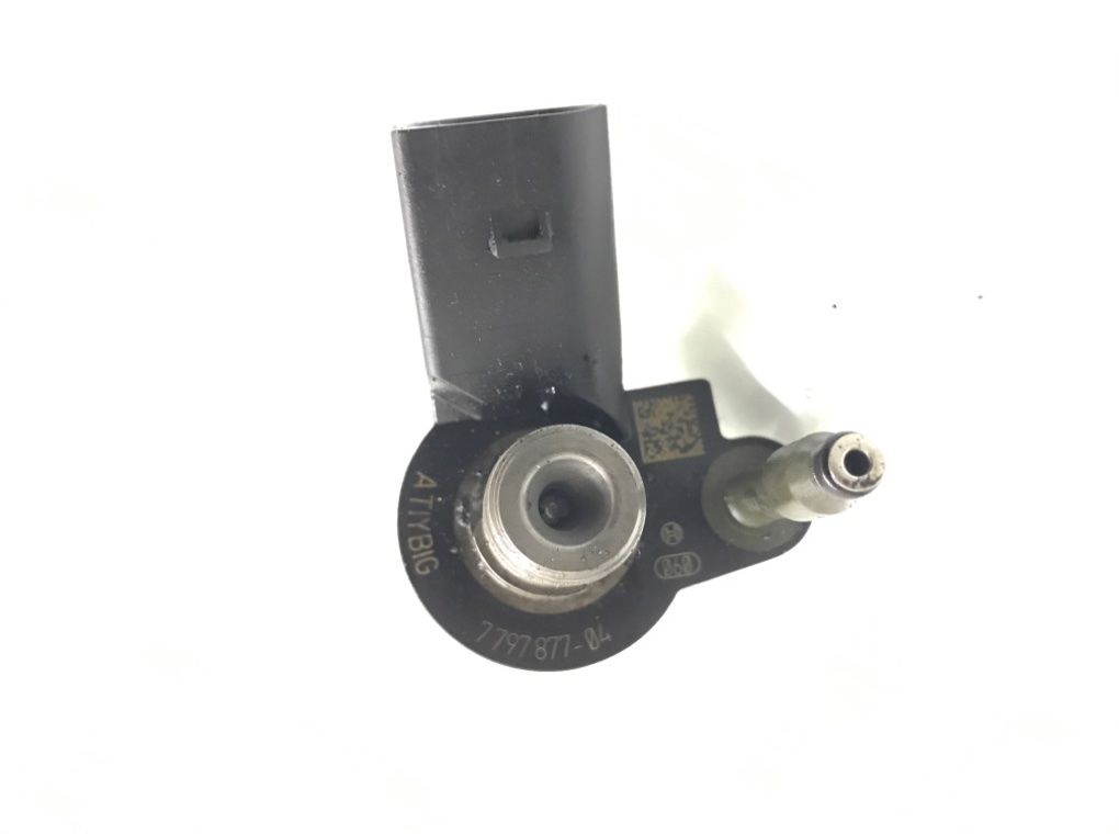 Форсунка бу для BMW 1 E87/E81/E82/E88 2.0 TD, 2007 г. Форсунка бу для BMW 1 E87/E81/E82/E88 2.0 TD, 2007 г.